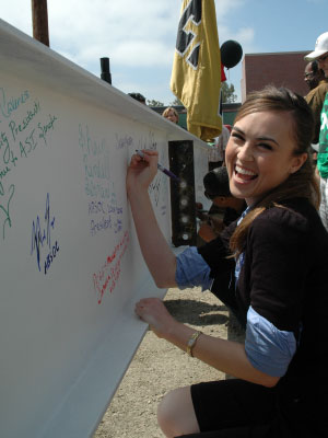 Topping Off Ceremony on June 23, 2009